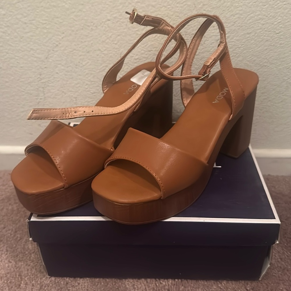 Top moda high heels.